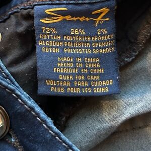 Seven7 Dark Blue Legging Jeans Sz 31 waist, rhinestones, beautiful embellishment